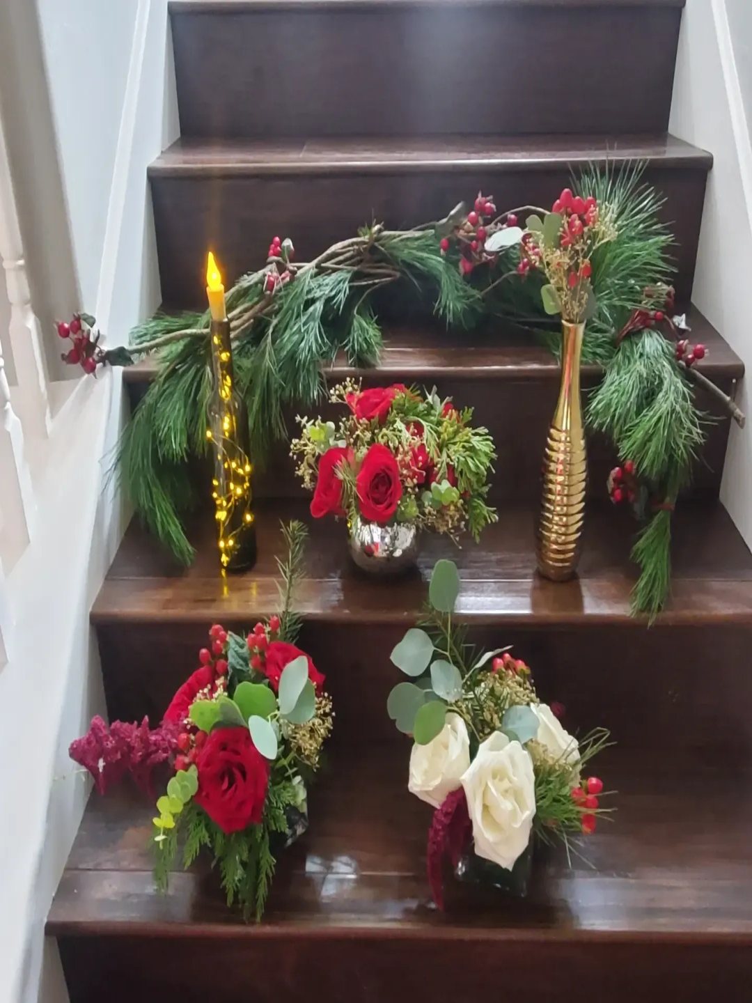 Festive seasonal florals that bring warmth and celebration to corporate holiday parties and year-end gatherings.